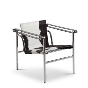 Cassina 1 Fauteuil dossier basculant hair-on koeienhuid 