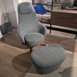 B&B Italia Harbor Laidback relaxfauteuil met poef 