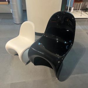 Vitra Panton Classic eetkamerstoel met Junior eetkamerstoel (set van 2) 