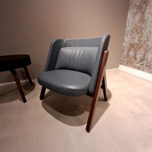 Poltrona Frau Ren fauteuil