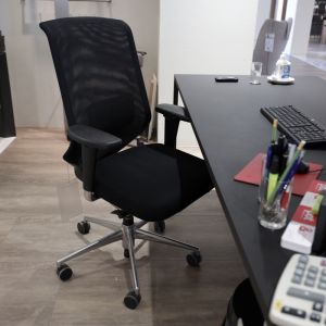 Vitra Meda bureaustoel zwart 