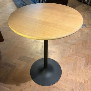 Artifort Clarion hoge bartafel Naturel 